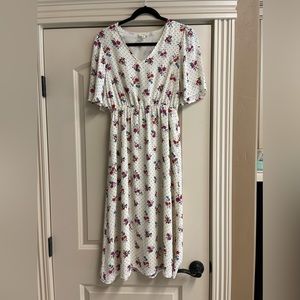 Floral White Midi Dress w/ pockets